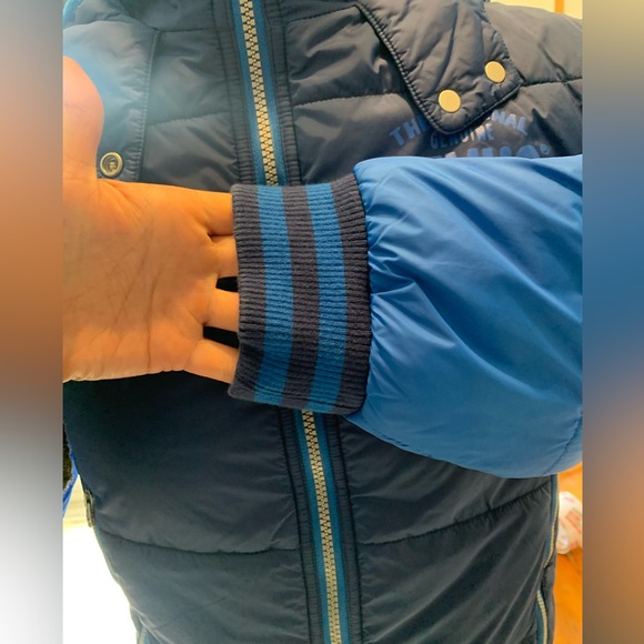 Like⭐️NEW⭐️LEVI’S BOYS Blue Puffer Winter Down Jacket •Fleece Lining •Medium - Picture 9 of 11